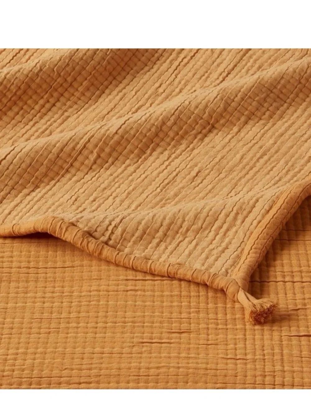 NWT Threshold King Double Cloth Quilt in Mustard Jacquard Weave